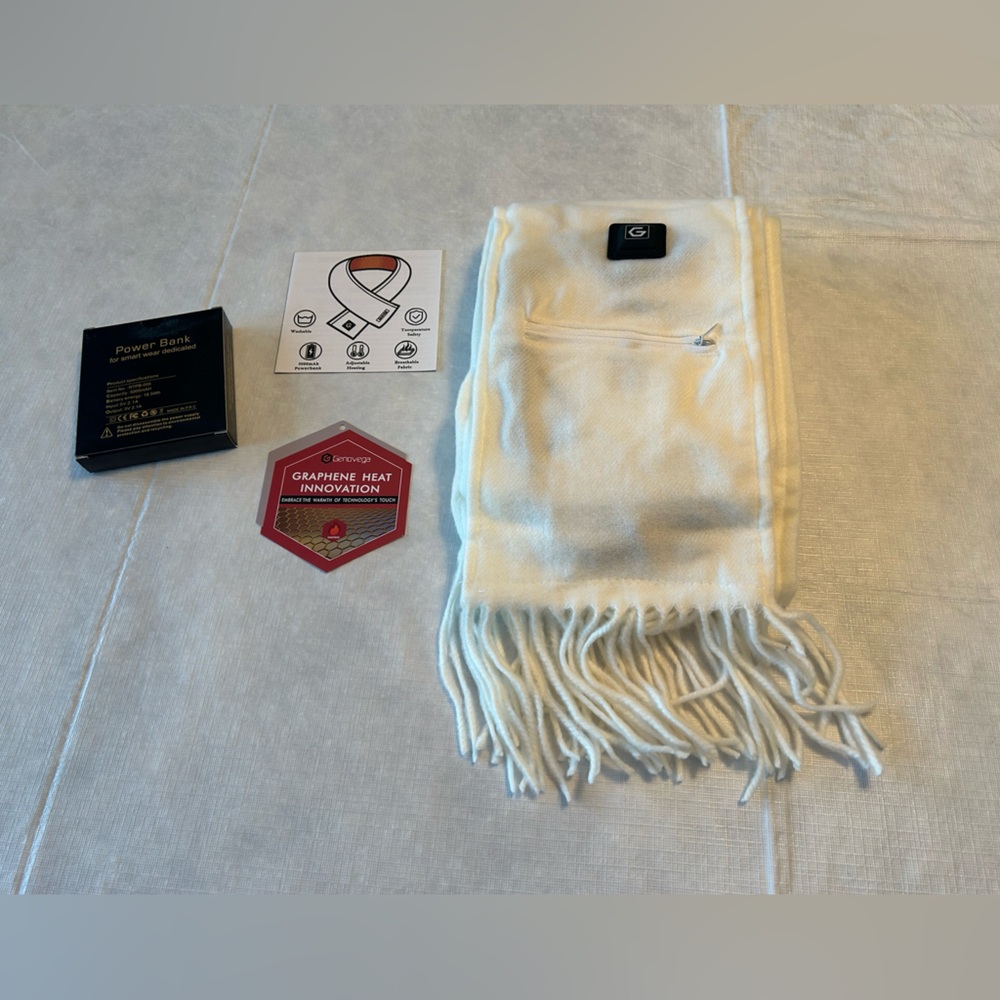 White Heated Scarf - Picture 6 of 9